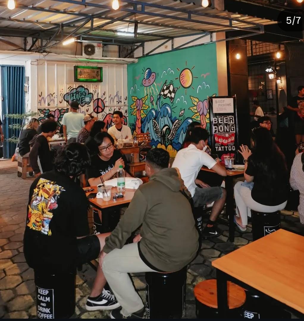 Suasana Malam Kedai